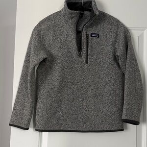 Patagonia Black and Gray Fleece Pullover